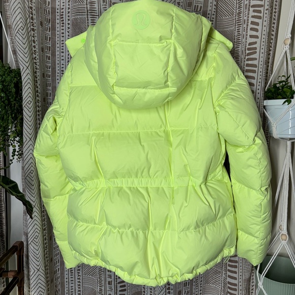 Lululemon Wunderpuff ,  size 6 - Picture 3 of 4